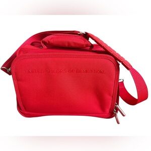 Unique United Colors of Benetton travel bag/purse red colour adjustable strap